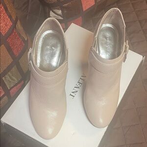 Alfani Women's Cream Ankle Booties